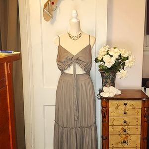 👒💐✈️🏖Mustard Seed Maxi Dress LG NWOT